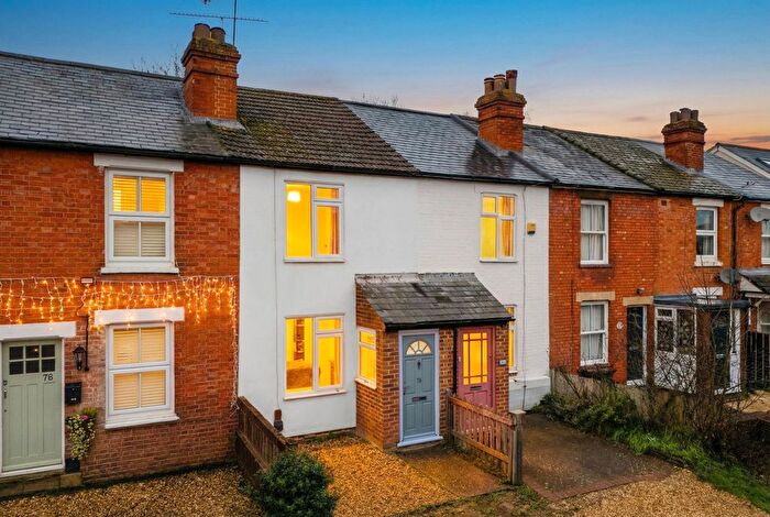 2 Bedroom Terraced House To Rent In Wescott Road, Wokingham, RG40