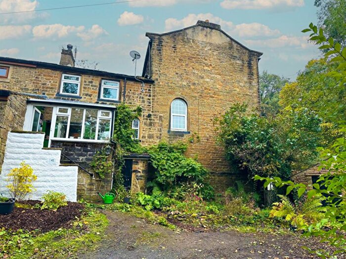2 Bedroom Terraced House For Sale In Glen Lee Lane, Keighley, BD21