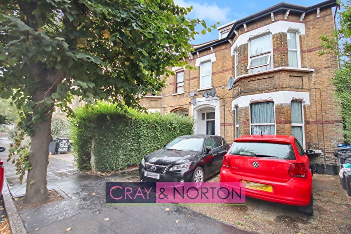 2 Bedroom Flat To Rent In Oakfield Road, Croydon, CR0