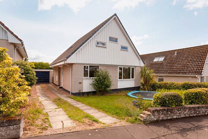 4 Bedroom Detached House For Sale In The Mount, Balmullo, Fife, KY16
