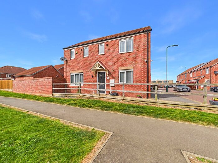 3 Bedroom Detached House For Sale In Daphne Grove, Stanground South, Peterborough, PE2