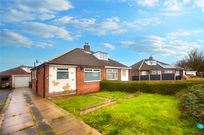 2 Bedroom Bungalow For Sale In Orion Gardens, Leeds, West Yorkshire, LS10