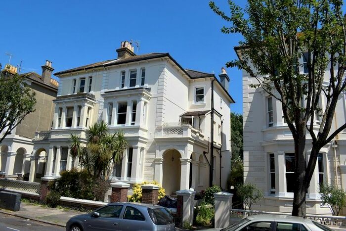 2 Bedroom Flat To Rent In Ventnor Villas, Hove, Da., BN3