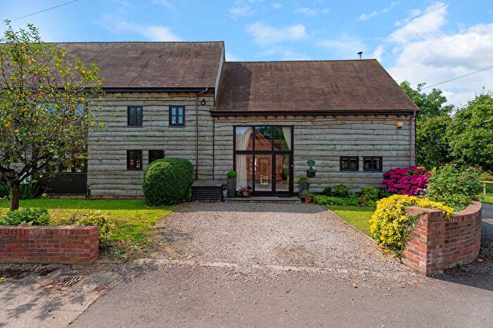 5 Bedroom Barn Conversion For Sale In Astwood Lane Hanbury Bromsgrove, Worcestershire, B60