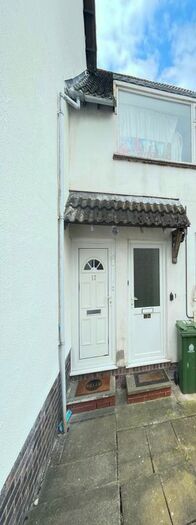 1 Bedroom Flat To Rent In Rowland Court, Alfreton, DE55