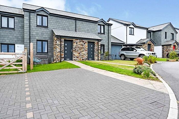 2 Bedroom Terraced House For Sale In The Carracks, Cornwall, TR26