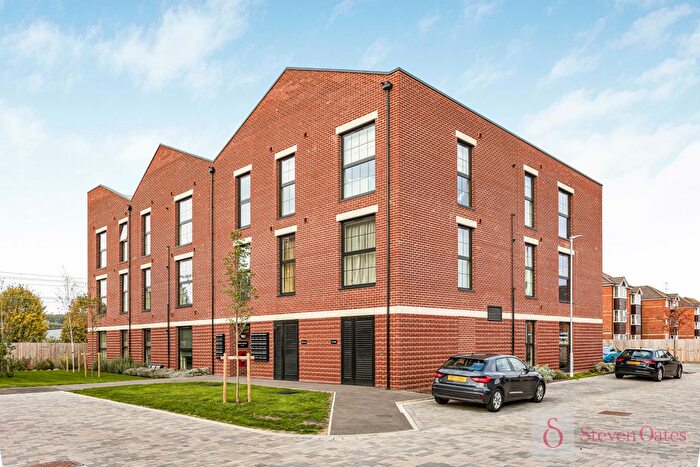 1 Bedroom Flat To Rent In Pages House, Hertford, SG13