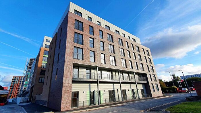 2 Bedroom Apartment To Rent In Middlewood Plaza, Craven St, M5