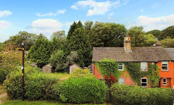 3 Bedroom Semi-Detached House For Sale In Ivy Cottage, Chesham Road, Wigginton, Tring, Hertfordshire, HP23