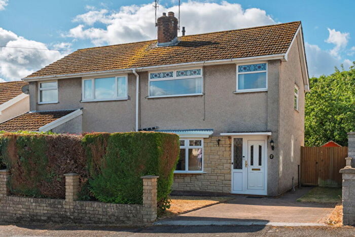 3 Bedroom Semi-Detached House For Sale In Meadow Close, Sebastopol, Pontypool, NP4
