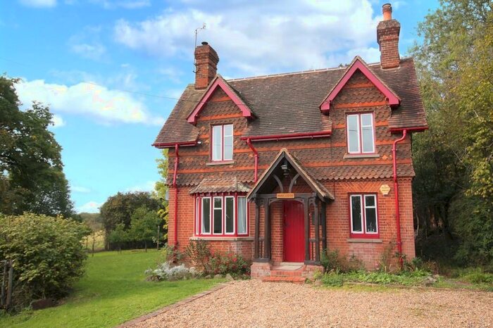 2 Bedroom Detached House To Rent In Ockley, RH5