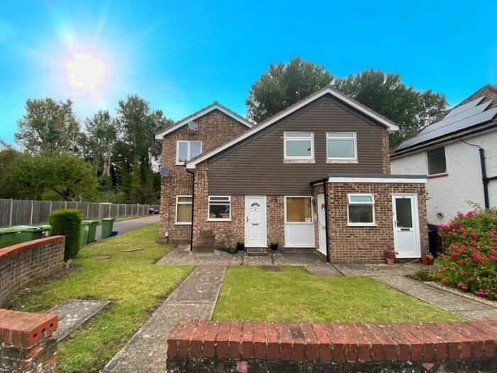 1 Bedroom Maisonette To Rent In Union Street, Farnborough, GU14