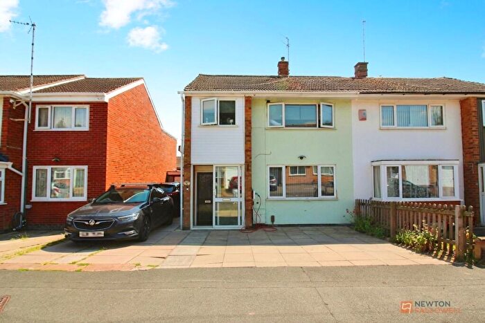 3 Bedroom Semi-Detached House For Sale In Dovedale Road, Thurmaston, LE4