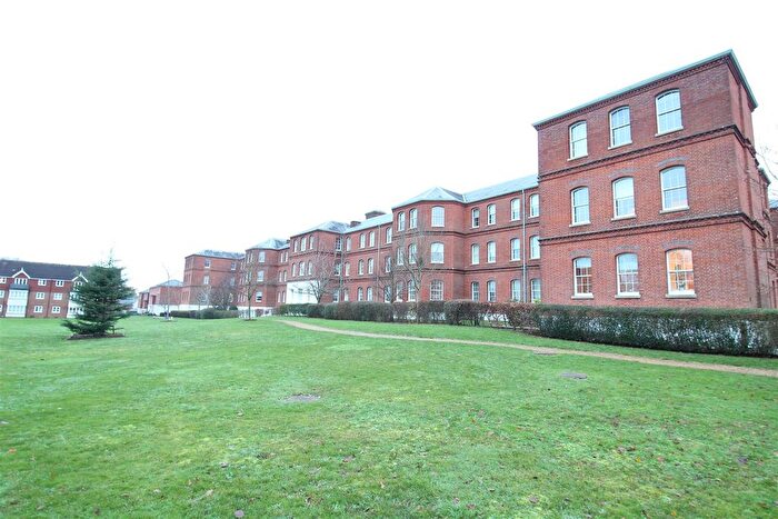 2 Bedroom Maisonette To Rent In Kingswood Place, Boundary Walk, Knowle, Fareham, PO17