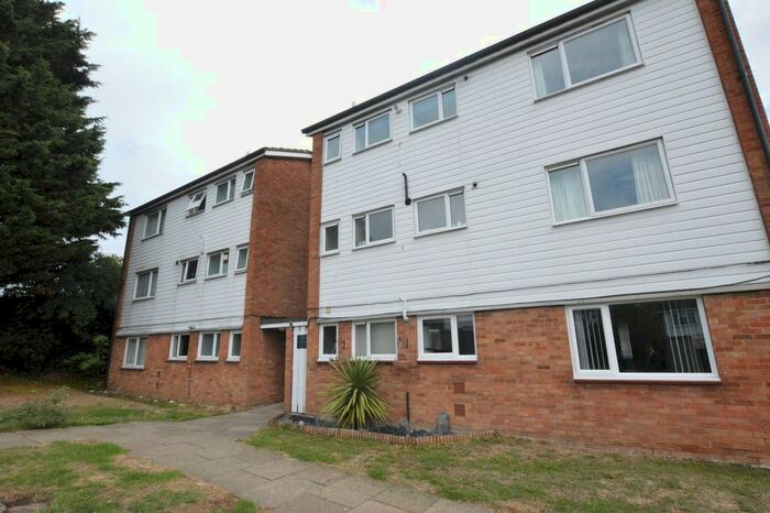 2 Bedroom Flat To Rent In Lectern Lane, St Albans, AL1