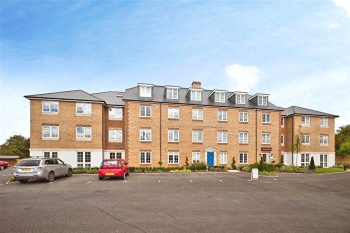 1 Bedroom Flat For Sale In Glastonbury Road, Wells, Somerset, BA5