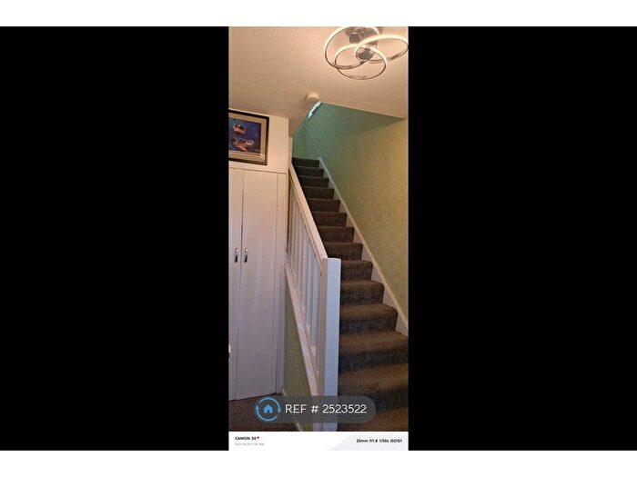 3 Bedroom Semi-Detached House To Rent In Barncroft Road, Tividale, Oldbury, B69