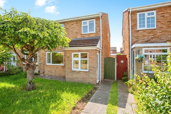 3 Bedroom Semi Detached House To Rent In Pegasus Walk, Coton Green, B79