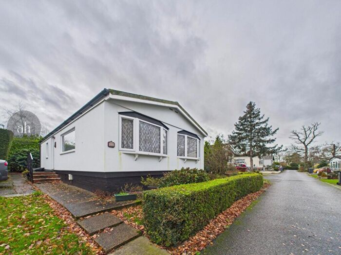 2 Bedroom Park Home For Sale In Shepherds Grove Park, Stanton, IP31