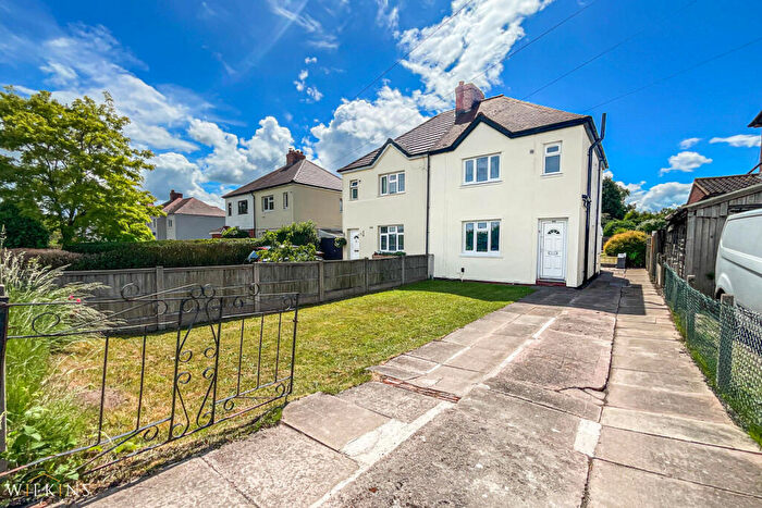 3 Bedroom Semi-Detached House To Rent In Watling Street, Mile Oak, Tamworth, Staffordshire, B78