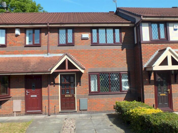 3 Bedroom Mews To Rent In Marshall Court, Ashton-Under-Lyne, OL6