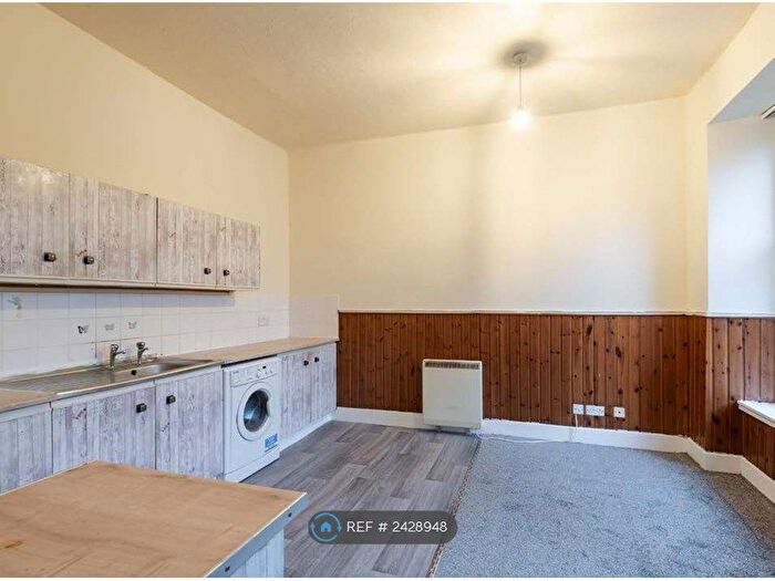 3 Bedroom Flat To Rent In Perth Road, Dundee, DD2
