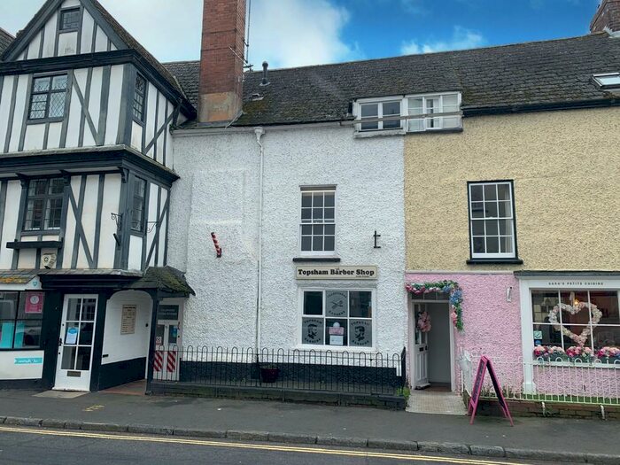 2 Bedroom Maisonette To Rent In Fore Street, Topsham, EX3