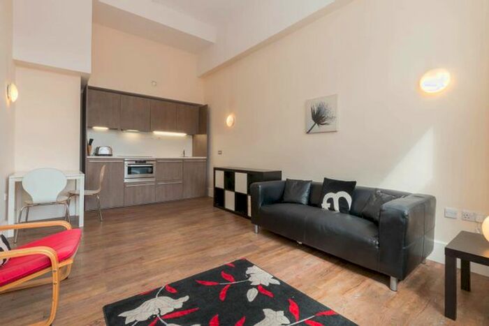 1 Bedroom Flat To Rent In Brindley House, Newhall Street, B3