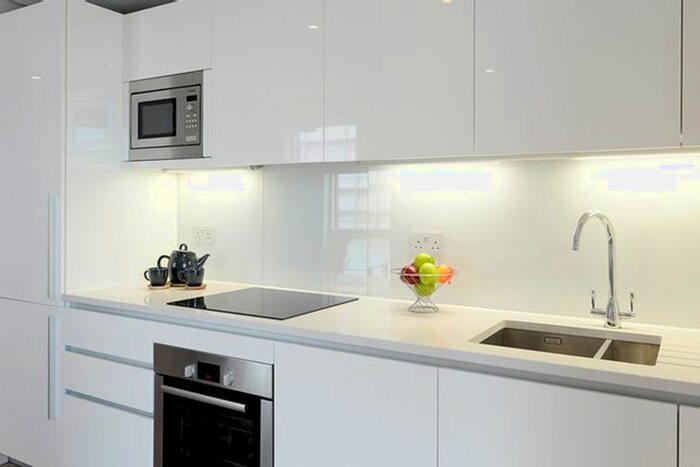 2 Bedroom Flat To Rent In Merchant Square East, London, W2