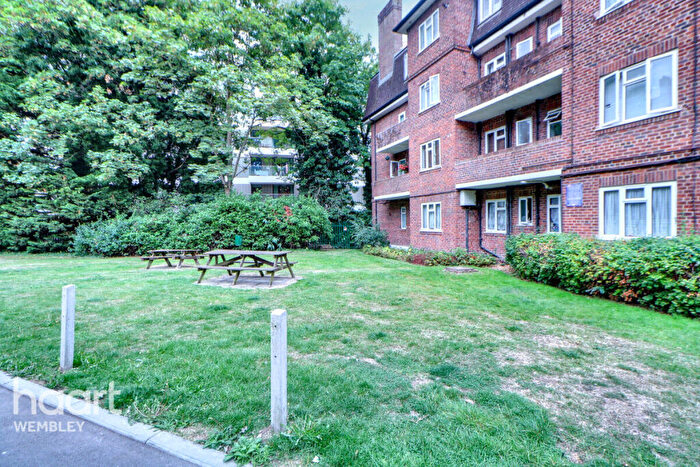 2 Bedroom Flat For Sale In Wembley Park, HA9