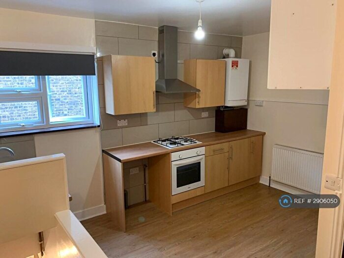 Studio To Rent In High Street North, London, E12