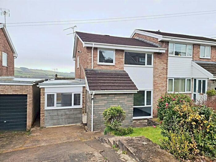 3 Bedroom Semi-Detached House To Rent In Holywell Road, Tonteg, Pontypridd, CF38