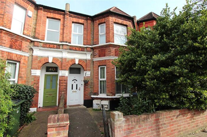 2 Bedroom Flat For Sale In Vernham Road, Plumstead Common, SE18