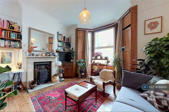 1 Bedroom Flat To Rent In Sydner Road, London, N16