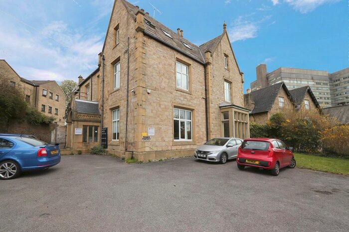 1 Bedroom Flat To Rent In Wootton House, Beech Hill Road, Sheffield, South Yorkshire, S10