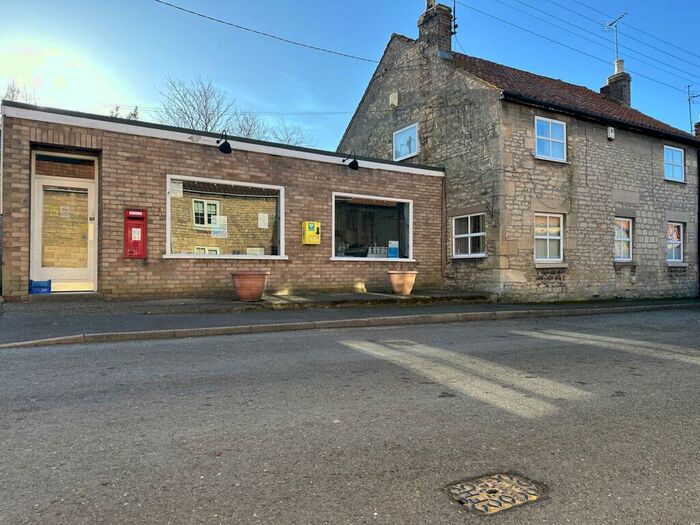Property For Sale In Main Street, Wilsford, Grantham, Lincolnshire, NG32