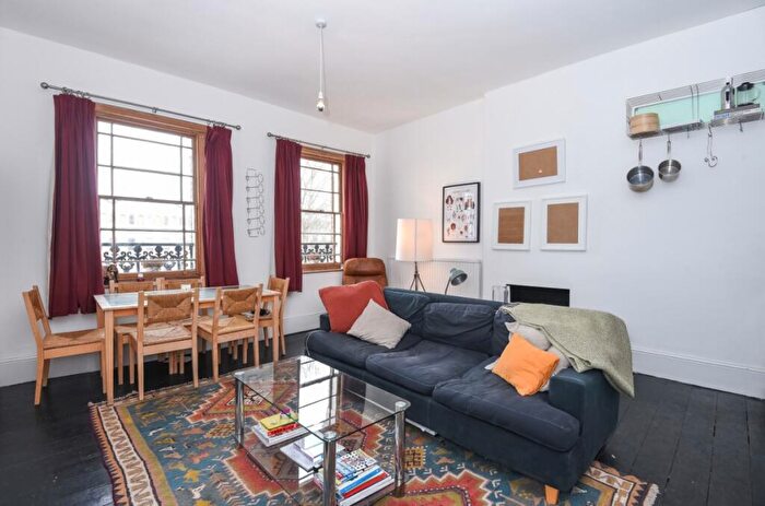 1 Bedroom Flat To Rent In Milner Square, London, N1