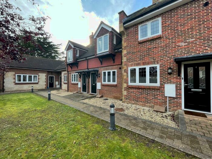 2 Bedroom House To Rent In Tudor Gardens, Mill Road, Worthing, BN11