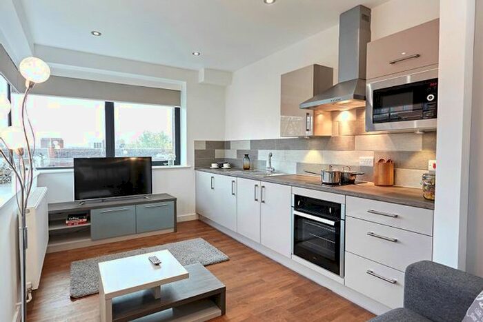 Studio To Rent In Wade Lane, Leeds, LS2