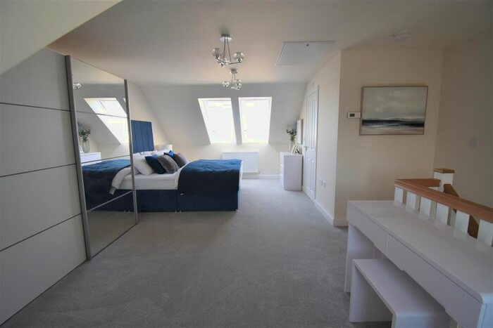 3 Bedroom Town House To Rent In Chalgrove Place, Henhull, Nantwich, CW5