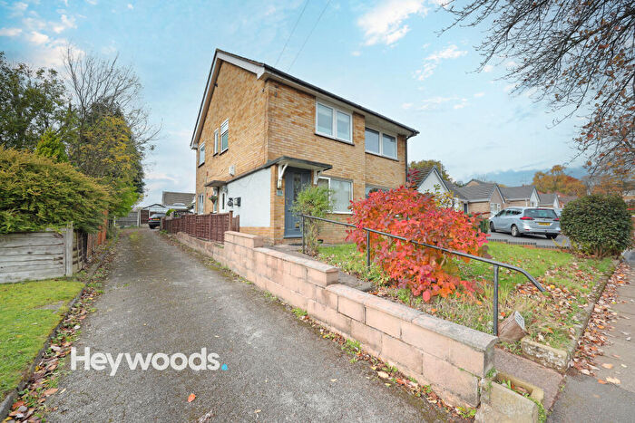 2 Bedroom Flat For Sale In Allerton Road, Trentham, Stoke-on-Trent, Staffordshire, ST4
