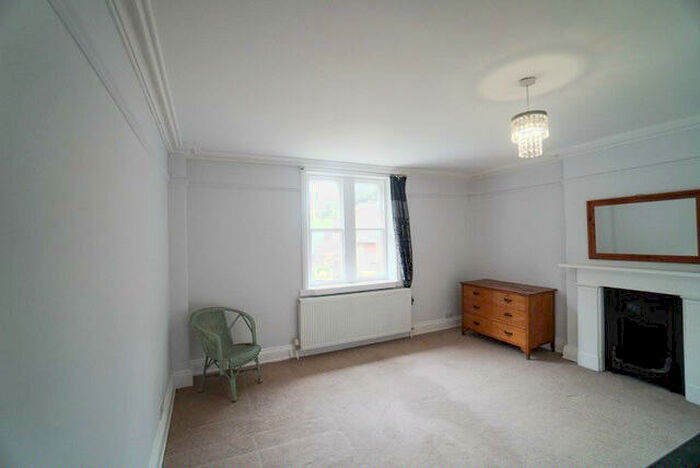 1 Bedroom House Of Multiple Occupation To Rent In Mold Road, CH4