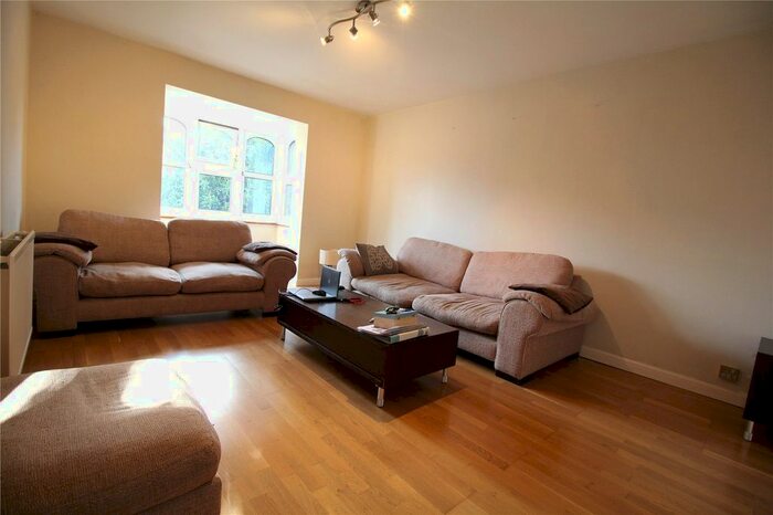 2 Bedroom Flat To Rent In St Saviours Court, - Harrow View, Harrow, Middlesex, HA1
