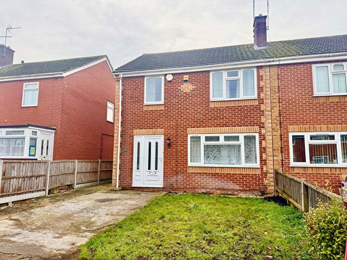 3 Bedroom Semi Detached House For Sale In Colwell Avenue, Hucclecote, Gloucester, GL3