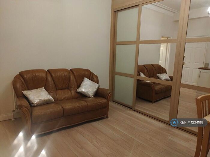 2 Bedroom Flat To Rent In Featherstone Street, Sunderland, SR6