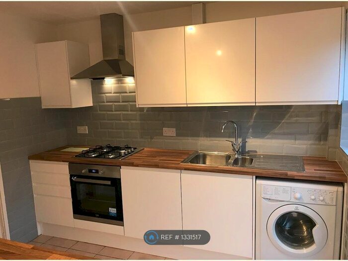 3 Bedroom End Of Terrace House To Rent In Tarwick Drive, Cardiff, CF3