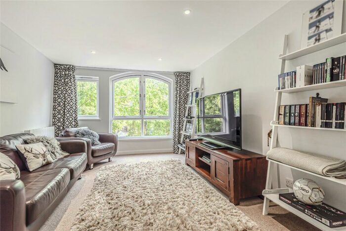 2 Bedroom Property To Rent In The Heyes, Central Oxford, OX1
