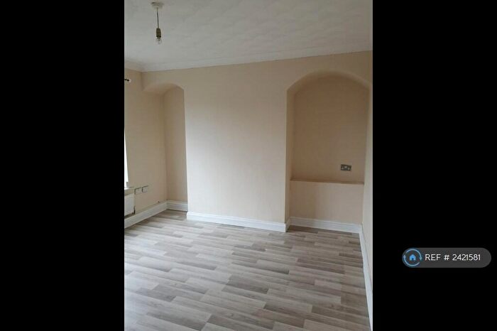 3 Bedroom Terraced House To Rent In Park Avenue, Cudworth, Barnsley, S72
