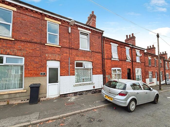 3 Bedroom Terraced House For Sale In Spa Street, Lincoln, Lincolnshire, LN2