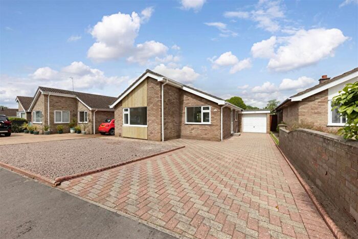 2 Bedroom Detached Bungalow For Sale In Proctor Road, Norwich, NR6